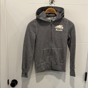Roots Kids Charcoal Zip-Up Hoodie size large